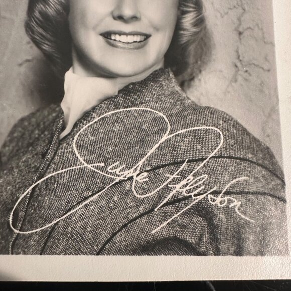 Vintage June Allyson Black & White Signed Headshot Photograph 5x4 Inch - Picture 10 of 14